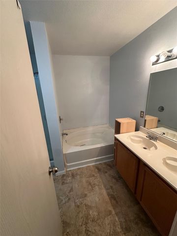 9233 Cheswick Drive, Fort Worth, TX 76123