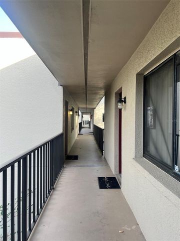 11709 RAINTREE VILLAGE BOULEVARD C, Temple Terrace, FL 33617