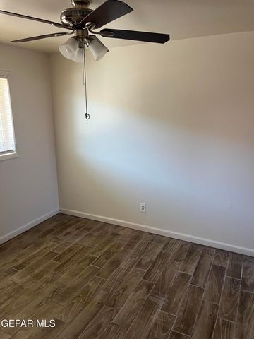 2605 MOREHEAD Avenue 7, El Paso, TX 79930