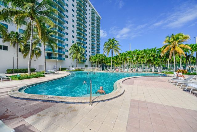19380 Collins Avenue 501, Sunny Isles Beach, FL 33160