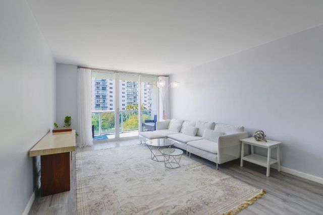 19380 Collins Avenue 501, Sunny Isles Beach, FL 33160