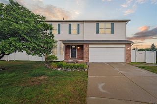 29230 Hunter Court, Brownstown, MI 48183