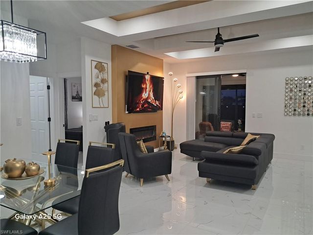 420 Chiquita BLVD N, Cape Coral, FL 33993