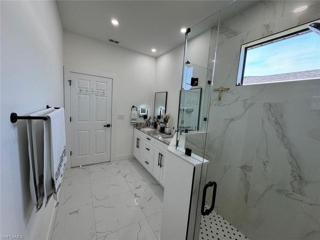 420 Chiquita BLVD N, Cape Coral, FL 33993