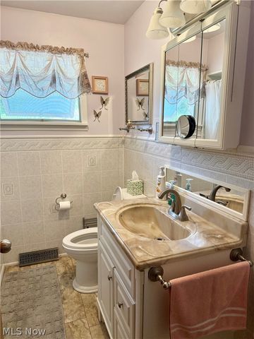 16045 Annesley Road, East Liverpool, OH 43920