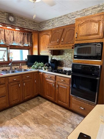 16045 Annesley Road, East Liverpool, OH 43920