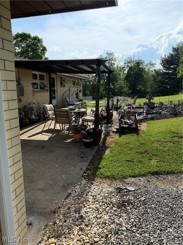 16045 Annesley Road, East Liverpool, OH 43920