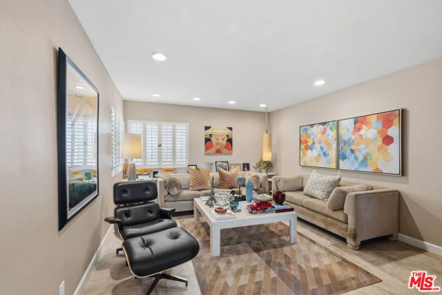1585 E Sierra Way, Palm Springs, CA 92264