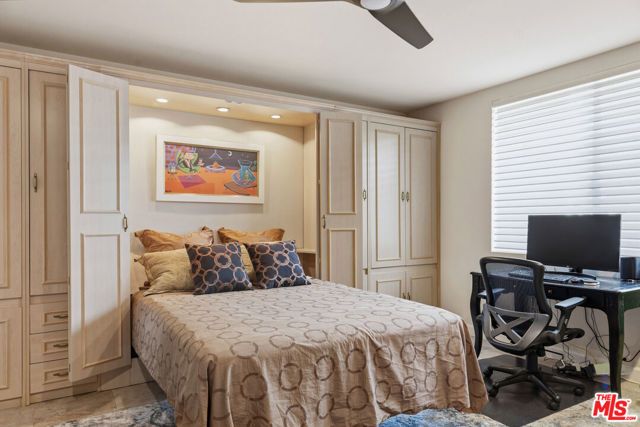 1585 E Sierra Way, Palm Springs, CA 92264