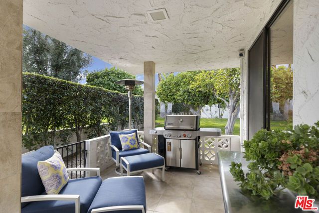 1585 E Sierra Way, Palm Springs, CA 92264