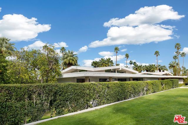 1585 E Sierra Way, Palm Springs, CA 92264