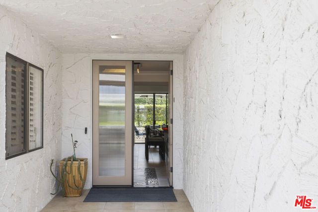 1585 E Sierra Way, Palm Springs, CA 92264
