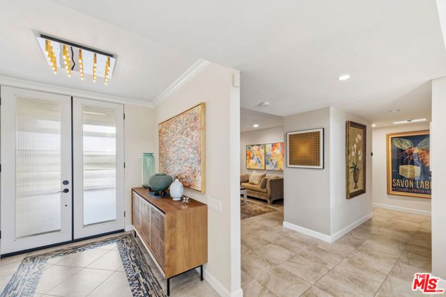 1585 E Sierra Way, Palm Springs, CA 92264