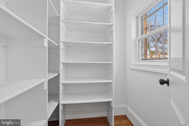 915 HAMILTON ST NW, Washington, DC 20011