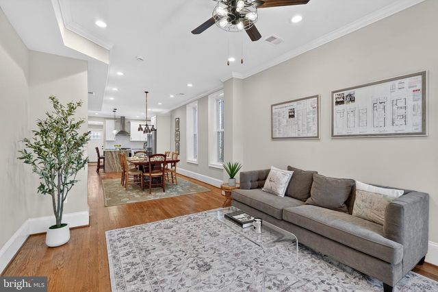 915 HAMILTON ST NW, Washington, DC 20011