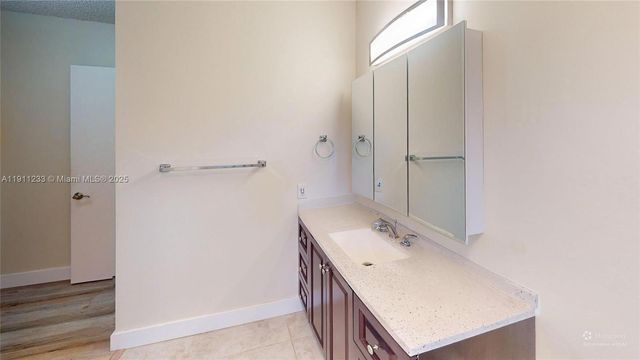 4867 Hawkwood Rd B, Boynton Beach, FL 33436