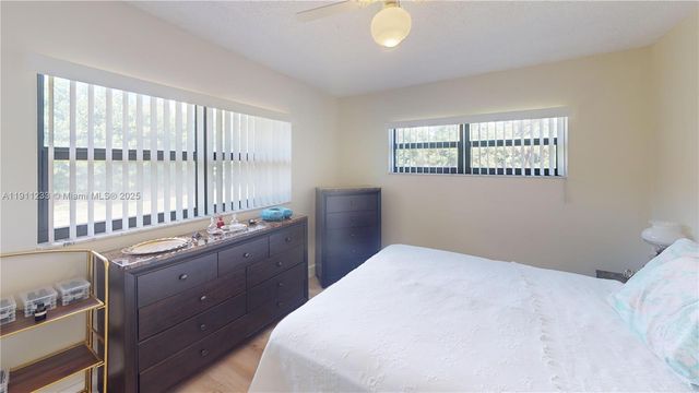 4867 Hawkwood Rd B, Boynton Beach, FL 33436