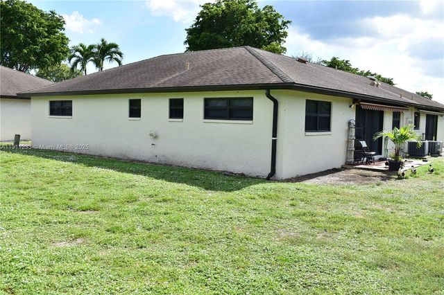 4867 Hawkwood Rd B, Boynton Beach, FL 33436