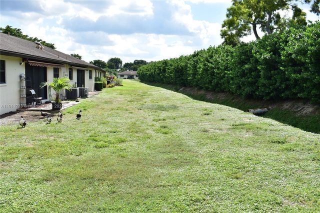 4867 Hawkwood Rd B, Boynton Beach, FL 33436