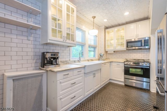 133 Buckingham Rd, Montclair Twp., NJ 07043