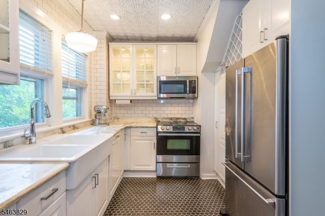 133 Buckingham Rd, Montclair Twp., NJ 07043