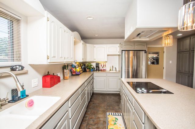 812 1st Street, Abernathy, TX 79311