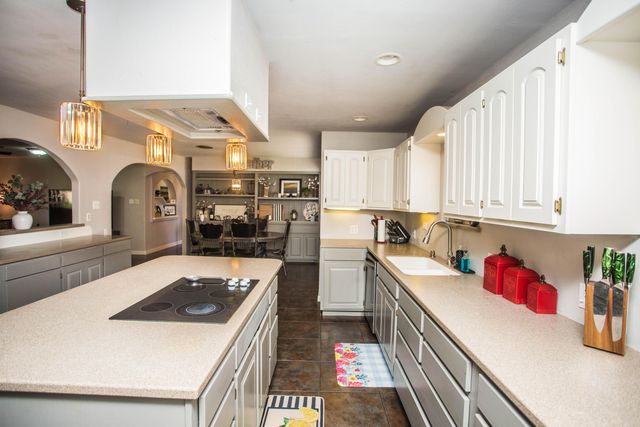 812 1st Street, Abernathy, TX 79311