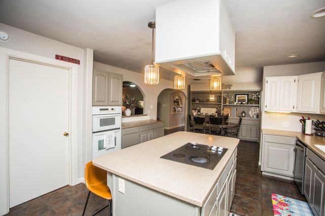 812 1st Street, Abernathy, TX 79311