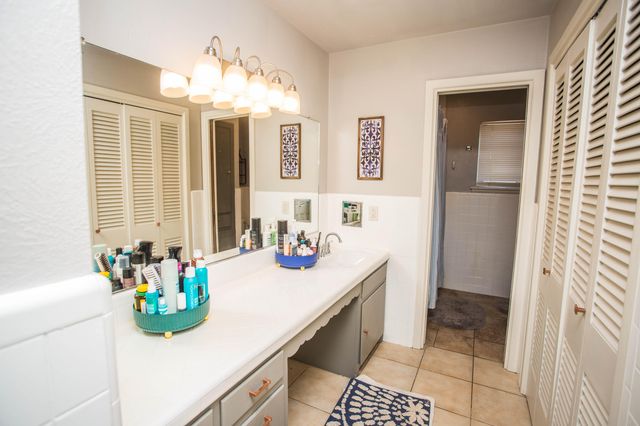 812 1st Street, Abernathy, TX 79311