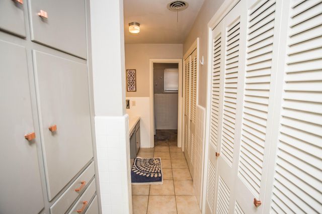 812 1st Street, Abernathy, TX 79311