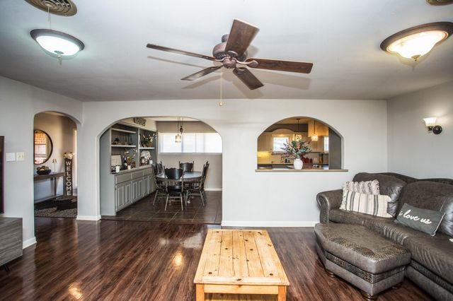 812 1st Street, Abernathy, TX 79311