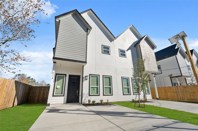 8445 Jutland Road, Houston, TX 77033