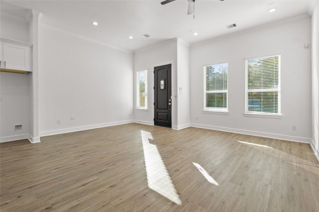 8445 Jutland Road, Houston, TX 77033