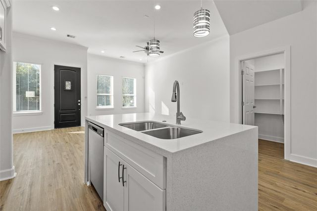 8445 Jutland Road, Houston, TX 77033