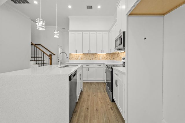 8445 Jutland Road, Houston, TX 77033