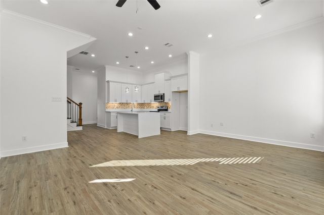 8445 Jutland Road, Houston, TX 77033