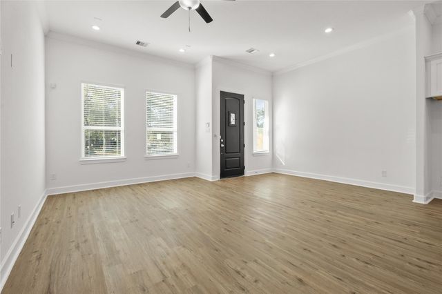 8445 Jutland Road, Houston, TX 77033