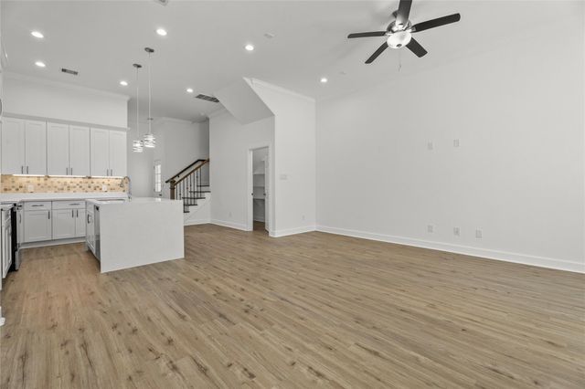 8445 Jutland Road, Houston, TX 77033