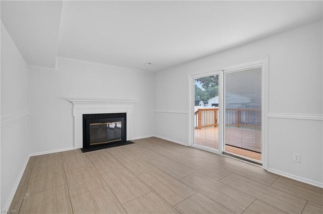 32 Ridgewood PW, Newport News, VA 23608