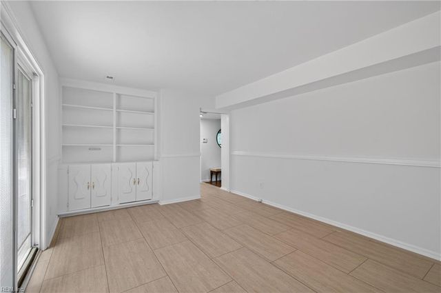 32 Ridgewood PW, Newport News, VA 23608