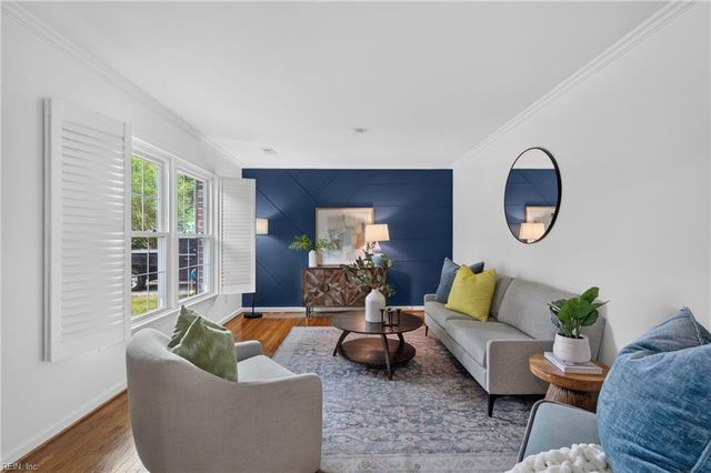 32 Ridgewood PW, Newport News, VA 23608