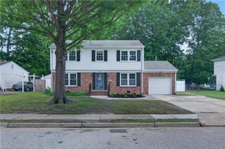 32 Ridgewood PW, Newport News, VA 23608