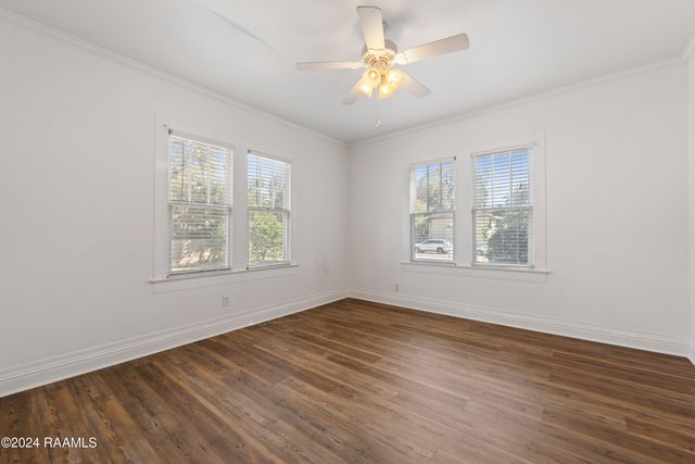 302 Versailles Boulevard, Lafayette, LA 70501