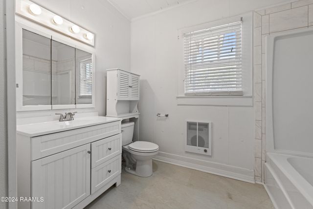 302 Versailles Boulevard, Lafayette, LA 70501