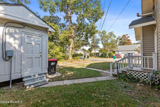 302 Versailles Boulevard, Lafayette, LA 70501