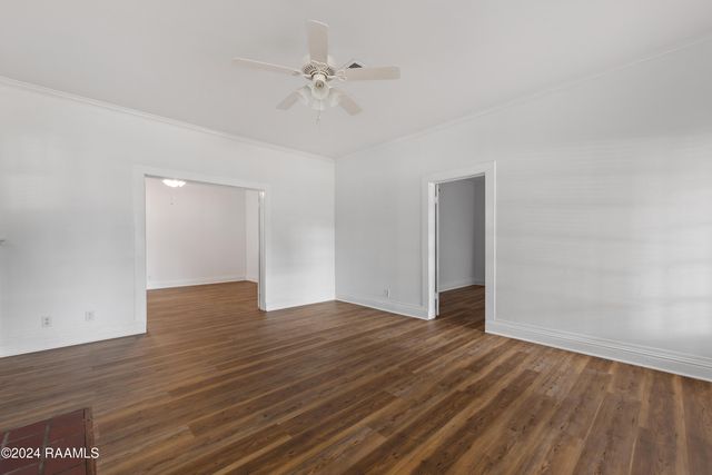 302 Versailles Boulevard, Lafayette, LA 70501