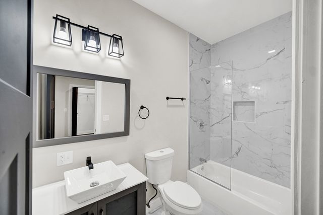 6642 S Drexel Avenue, Chicago, IL 60637