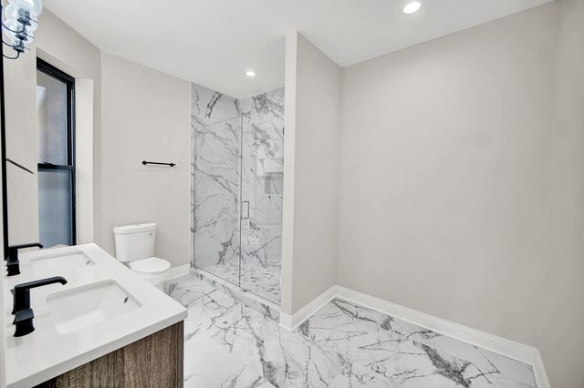 6642 S Drexel Avenue, Chicago, IL 60637