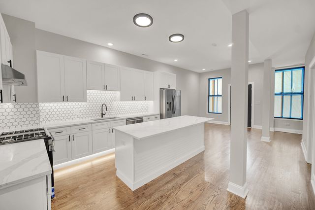 6642 S Drexel Avenue, Chicago, IL 60637