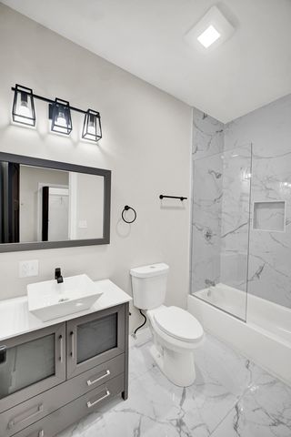 6642 S Drexel Avenue, Chicago, IL 60637